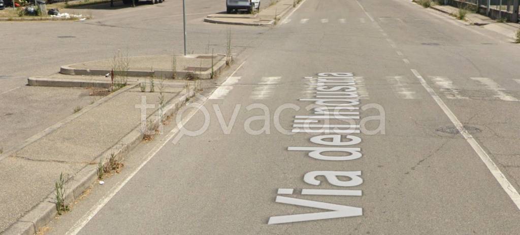 negozio in vendita a Cervia in zona Montaletto