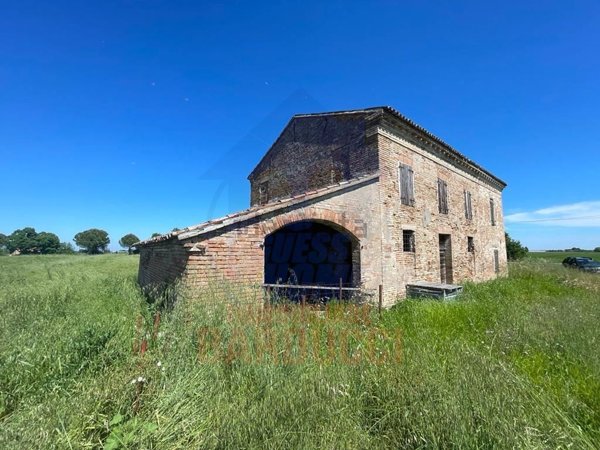 terreno edificabile in vendita a Cervia in zona Castiglione di Cervia