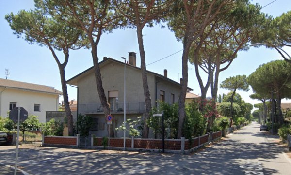 casa indipendente in vendita a Cervia