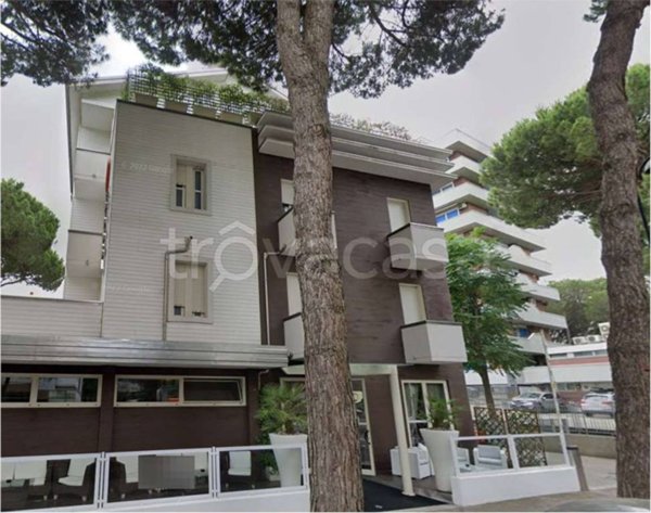 negozio in vendita a Cervia in zona Milano Marittima