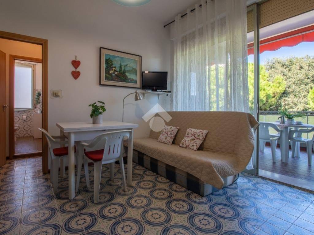appartamento in vendita a Cervia in zona Pinarella