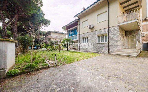 appartamento in vendita a Cervia in zona Pinarella