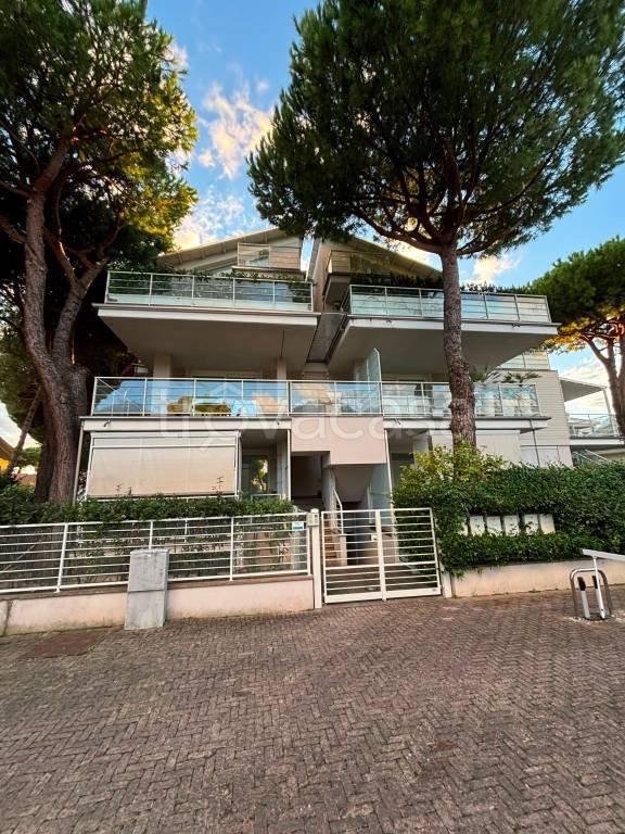 appartamento in vendita a Cervia in zona Milano Marittima
