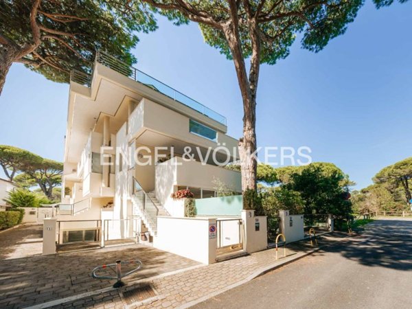 appartamento in vendita a Cervia in zona Milano Marittima