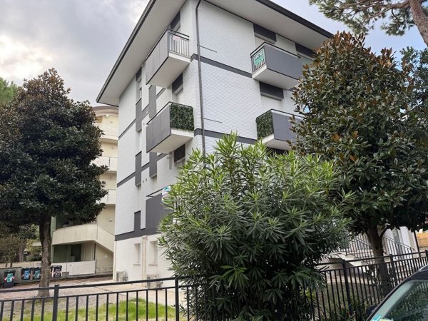 appartamento in vendita a Cervia in zona Pinarella