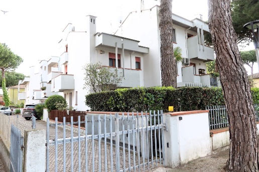 casa indipendente in vendita a Cervia in zona Pinarella