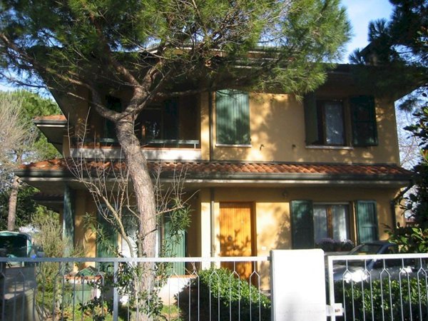 casa indipendente in vendita a Cervia