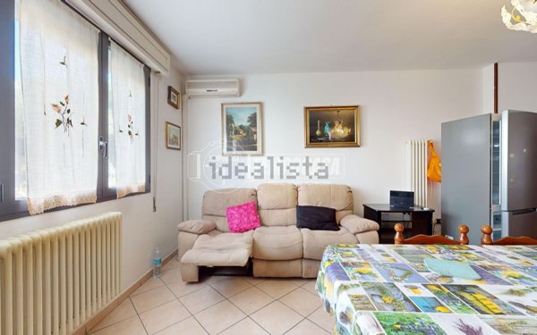 appartamento in vendita a Cervia in zona Pinarella