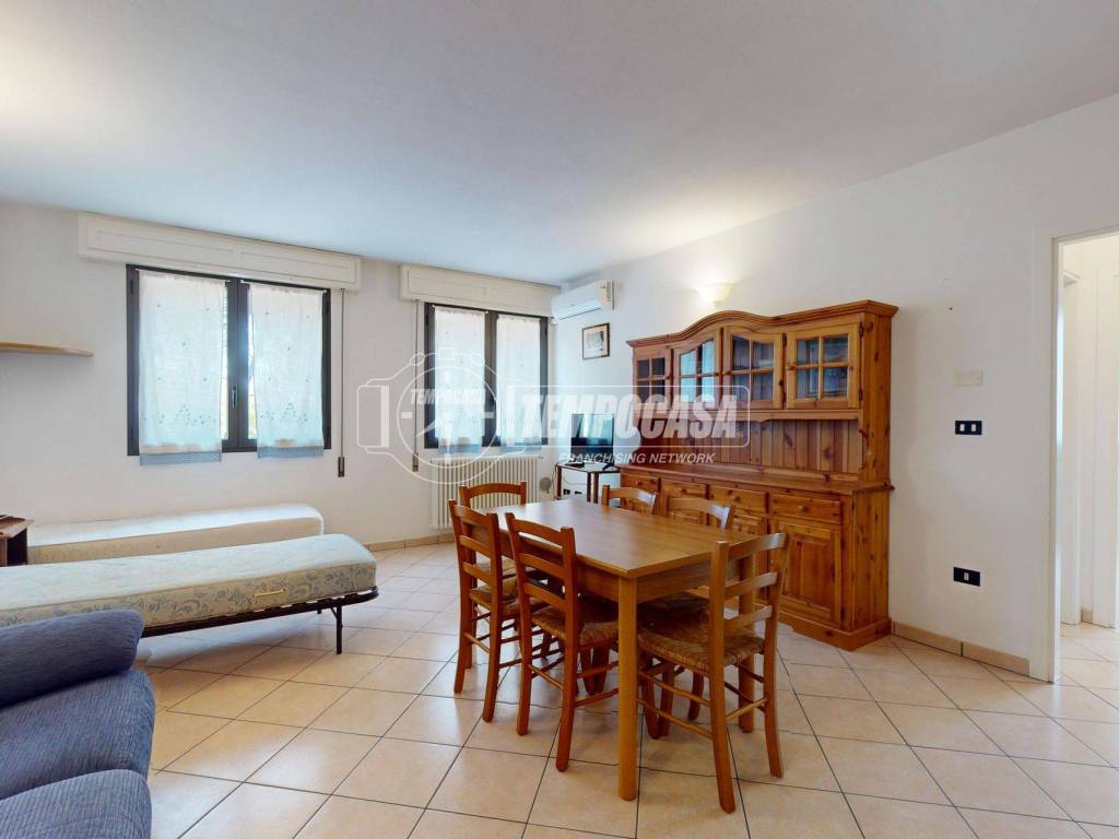 appartamento in vendita a Cervia in zona Pinarella