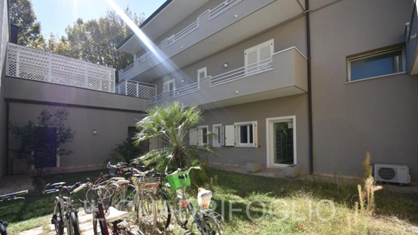 appartamento in vendita a Cervia in zona Pinarella