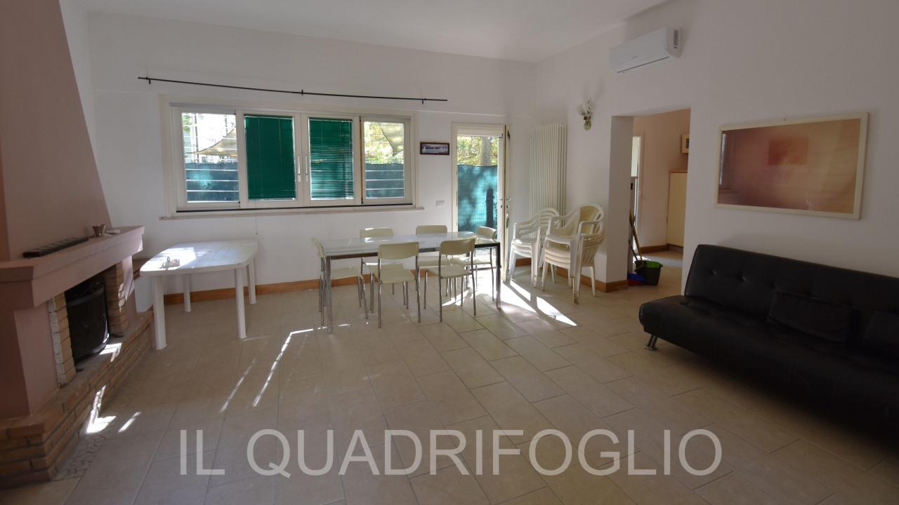 appartamento in vendita a Cervia in zona Pinarella