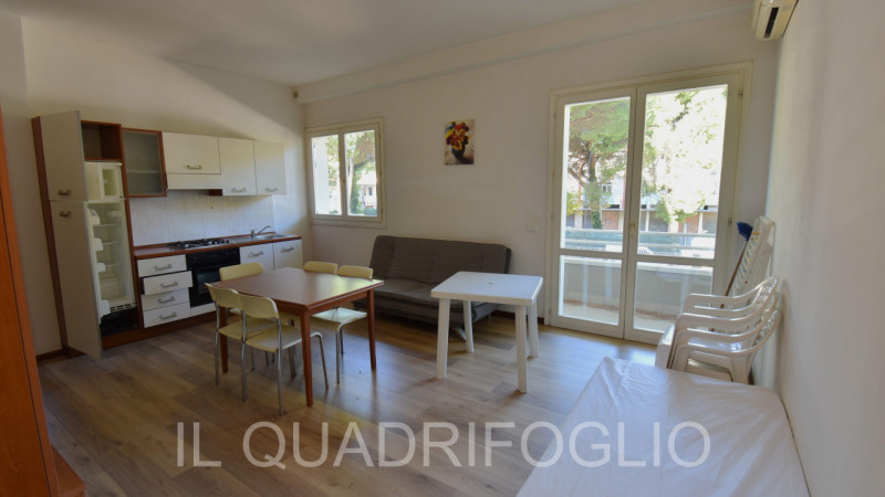 appartamento in vendita a Cervia in zona Pinarella