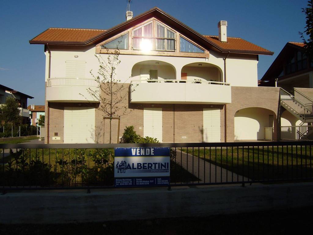 casa indipendente in vendita a Cervia