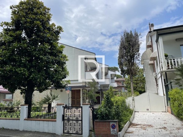 appartamento in vendita a Cervia in zona Milano Marittima