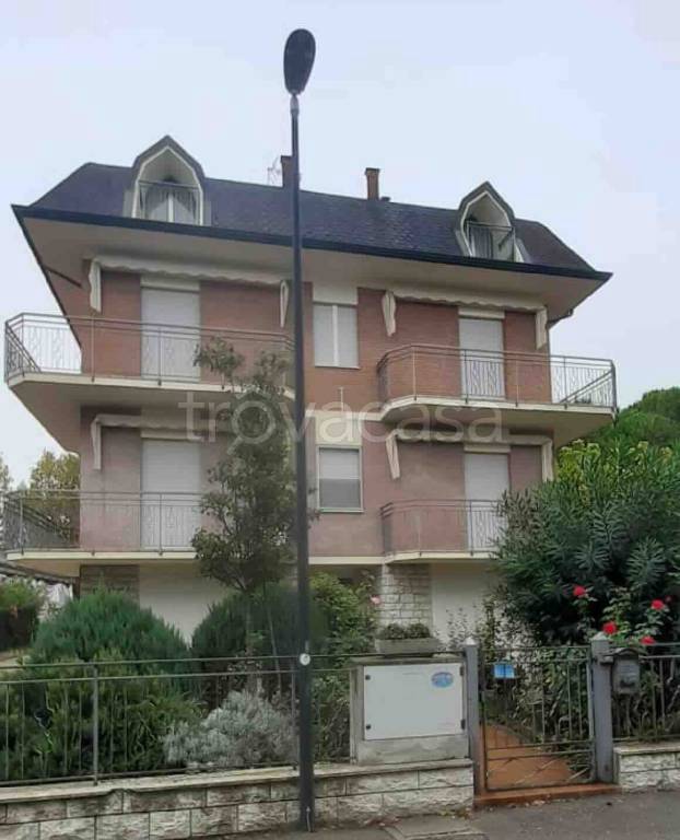 appartamento in vendita a Cervia in zona Pinarella