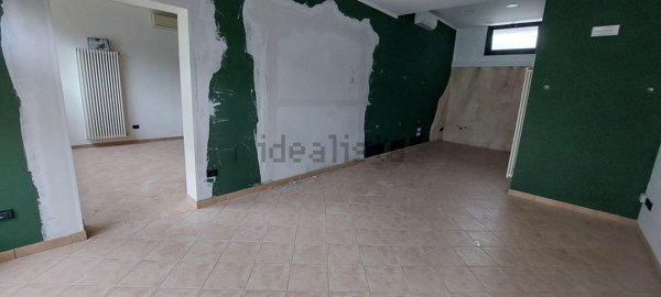 negozio in vendita a Cervia