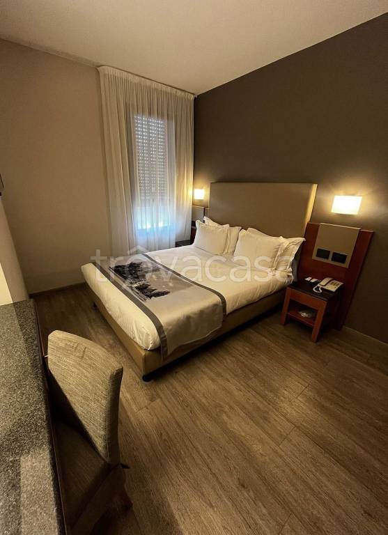 negozio in vendita a Cervia in zona Milano Marittima