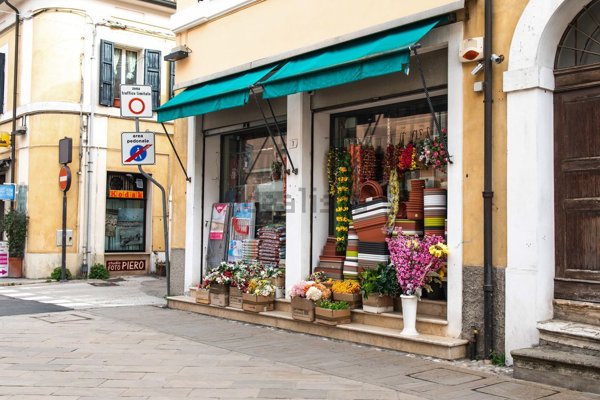 negozio in vendita a Cervia