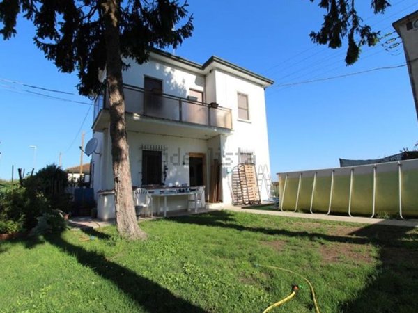 casa indipendente in vendita a Cervia in zona Castiglione di Cervia