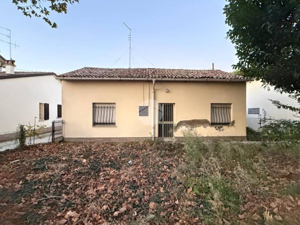casa indipendente in vendita a Cervia in zona Montaletto