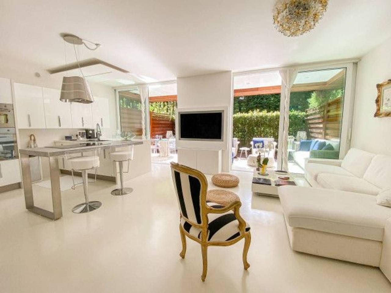 appartamento in vendita a Cervia in zona Milano Marittima