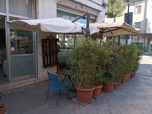 negozio in vendita a Cervia