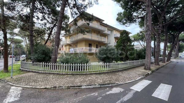 appartamento in vendita a Cervia in zona Pinarella