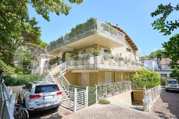 appartamento in vendita a Cervia in zona Milano Marittima