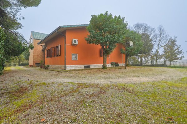 casa indipendente in vendita a Cervia