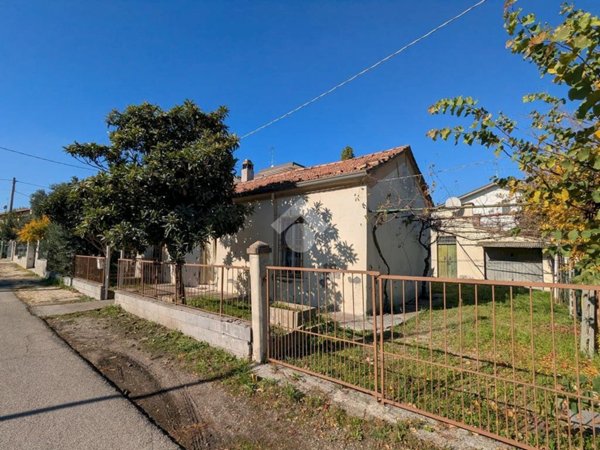 casa indipendente in vendita a Cervia