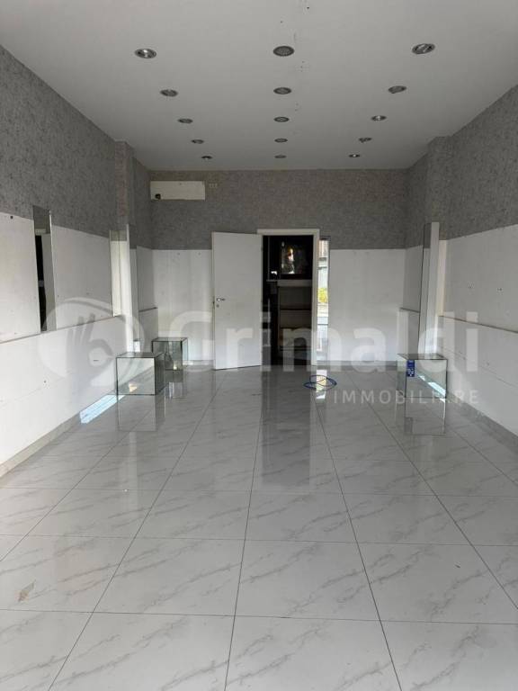 negozio in vendita a Cervia in zona Milano Marittima