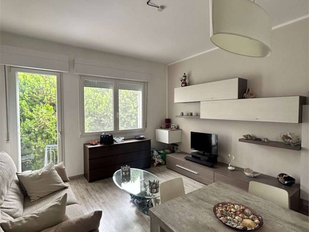 appartamento in vendita a Cervia in zona Pinarella