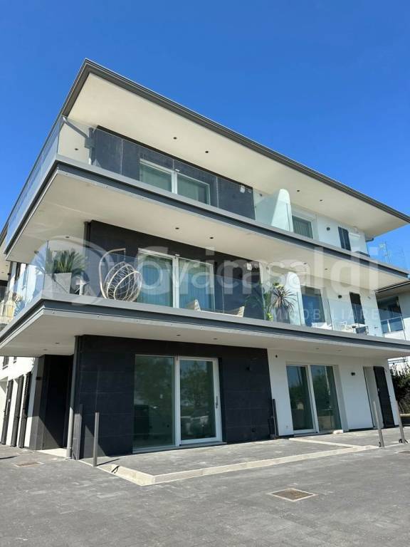 appartamento in vendita a Cervia in zona Milano Marittima