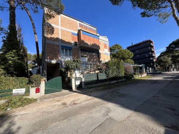 appartamento in vendita a Cervia in zona Milano Marittima