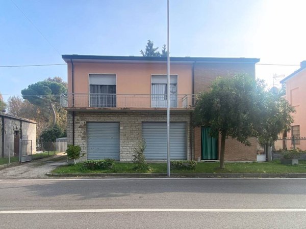 casa indipendente in vendita a Cervia