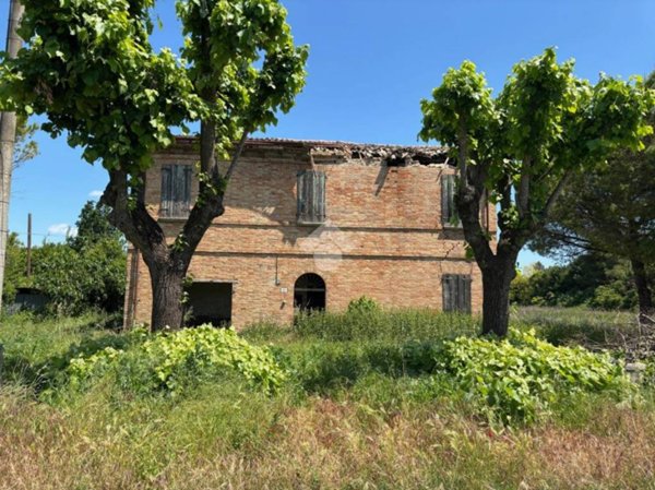 casa indipendente in vendita a Cervia in zona Pisignano