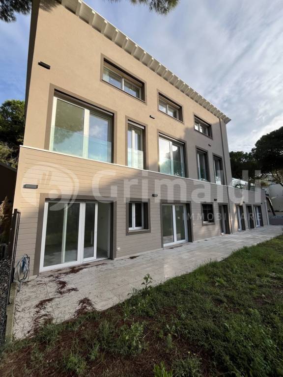 appartamento in vendita a Cervia in zona Milano Marittima
