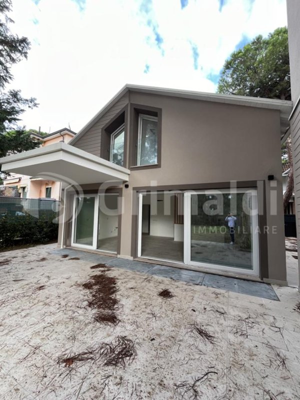 casa indipendente in vendita a Cervia in zona Milano Marittima