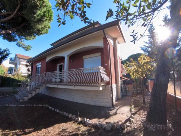 casa indipendente in vendita a Cervia in zona Pinarella