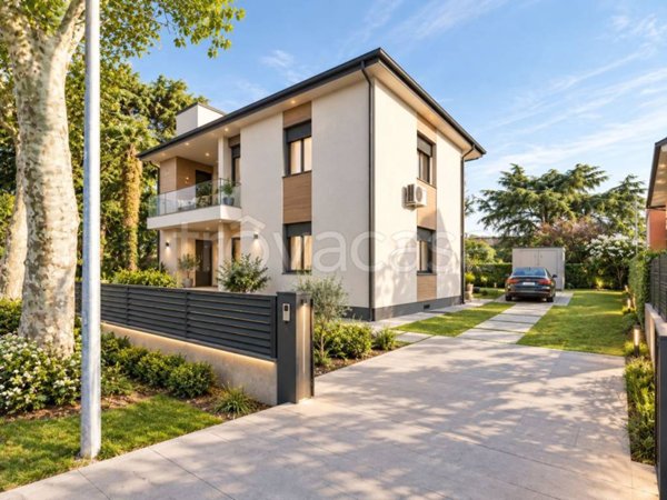 casa indipendente in vendita a Cervia