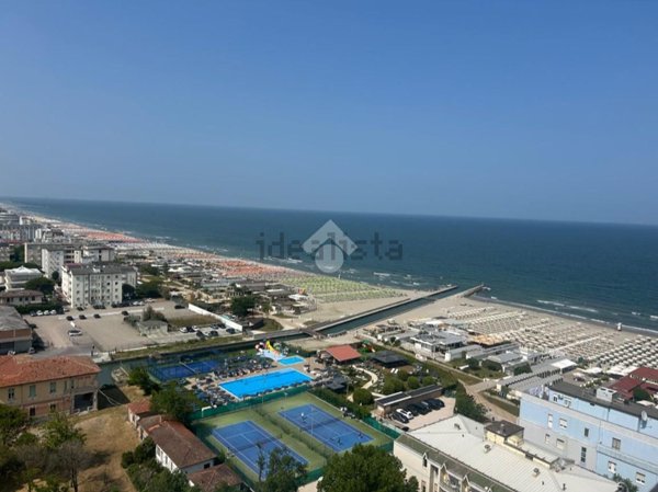 appartamento in vendita a Cervia in zona Milano Marittima