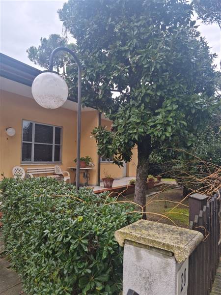 casa indipendente in vendita a Cervia in zona Milano Marittima