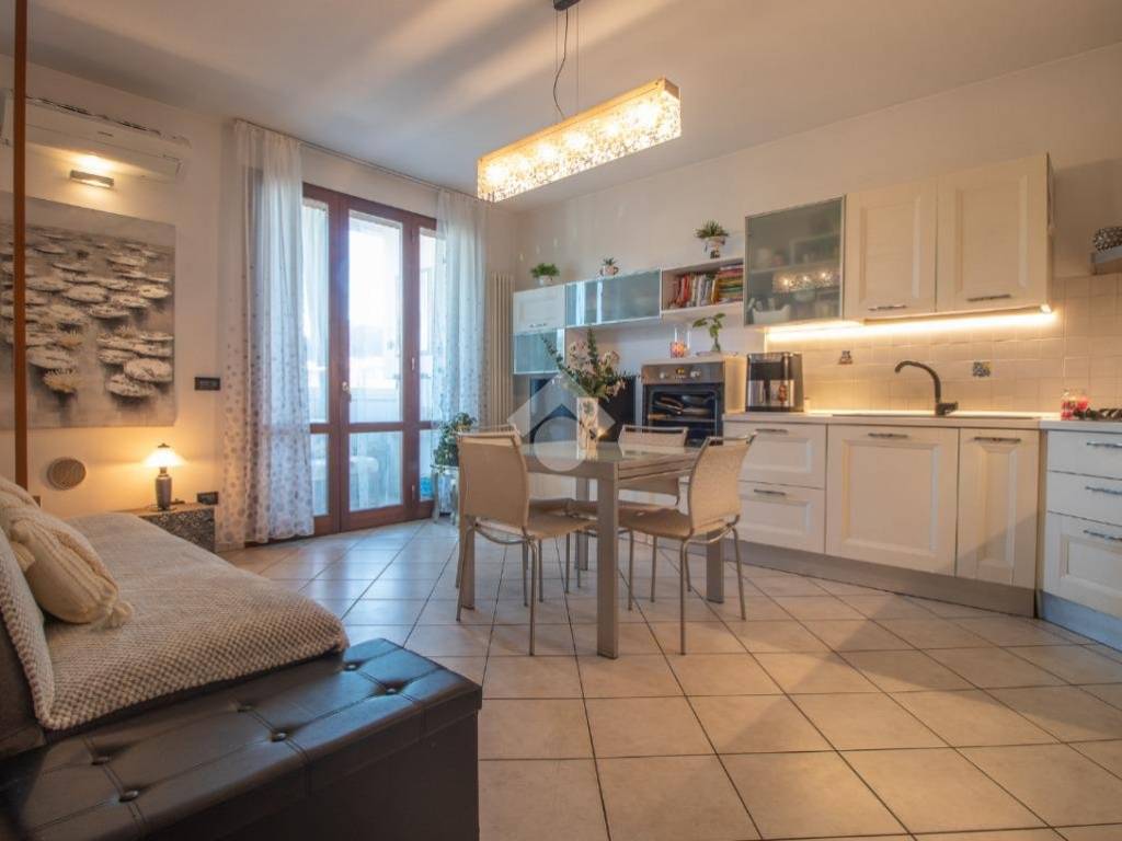 appartamento in vendita a Cervia in zona Pinarella