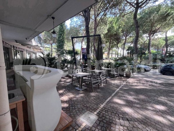 negozio in vendita a Cervia in zona Milano Marittima