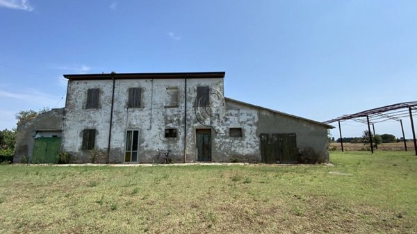 casa indipendente in vendita a Cervia in zona Villa Inferno