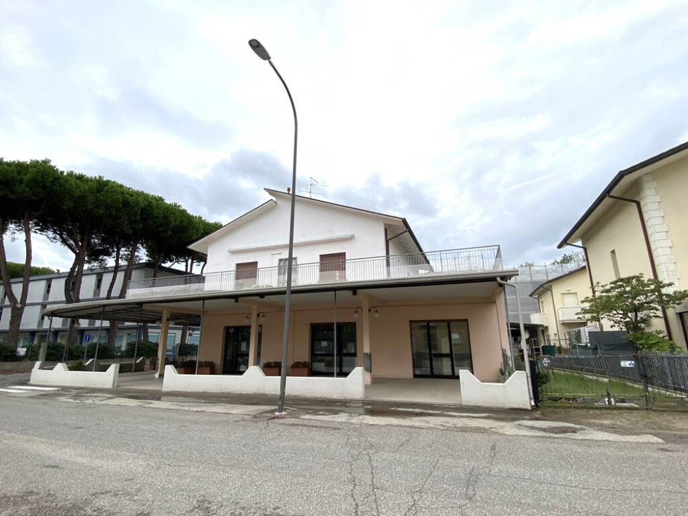 appartamento in vendita a Cervia in zona Milano Marittima