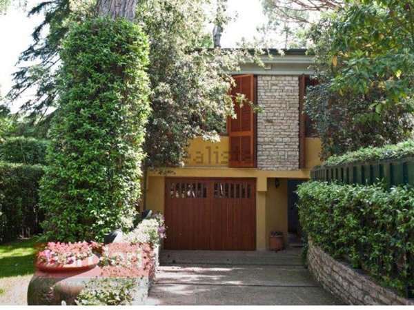 casa indipendente in vendita a Cervia in zona Milano Marittima