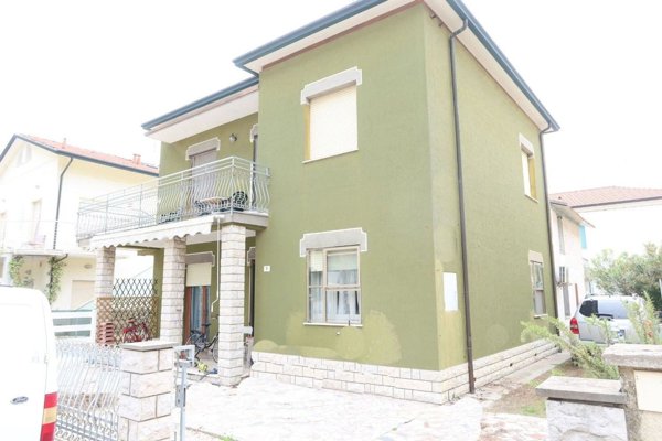 appartamento in vendita a Cervia in zona Pinarella