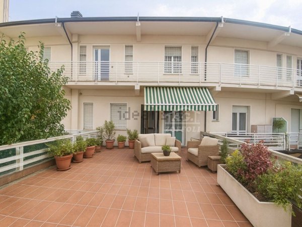 appartamento in vendita a Cervia in zona Milano Marittima