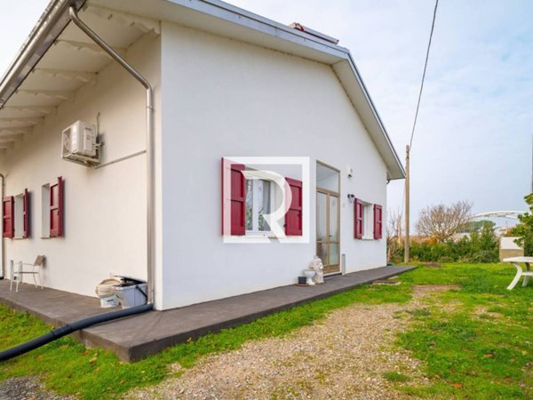 casa indipendente in vendita a Cervia in zona Montaletto